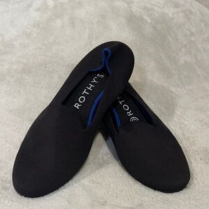 Women’s Rothy's Black Loafer with blue trim
